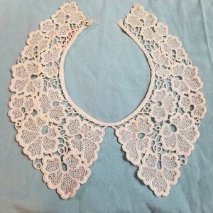 Extremely rare antique lace collar by "Barouche Original"